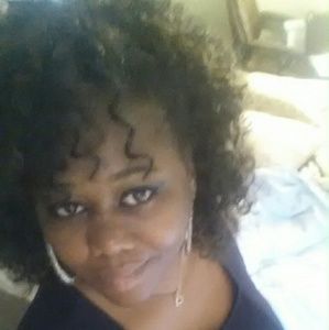 Meet your Posher, Quensenta