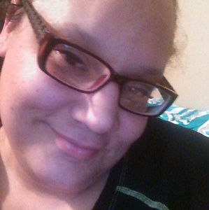 Meet your Posher, Farrah