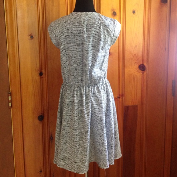 H&M fit and flare Dress in black and white - Picture 3 of 4