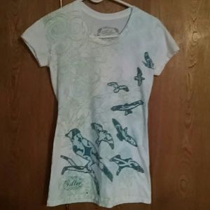 Filter brand tee shirt.