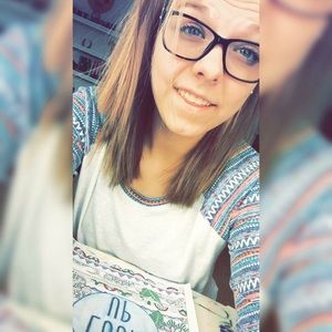 Meet your Posher, Madelynne