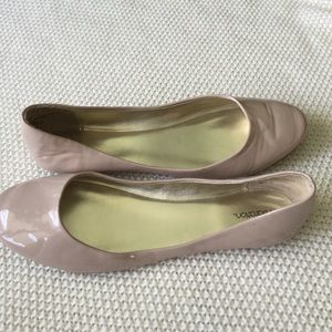 Nude flats