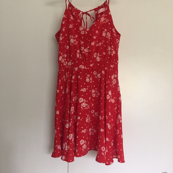✨ LUCY LOVE ✨ Open Back Red Polka Dot Floral Dress