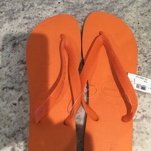 Orange Havianas size 41-42