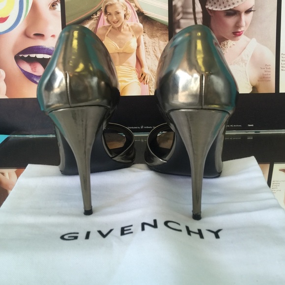 Givenchy heels - Picture 2 of 4