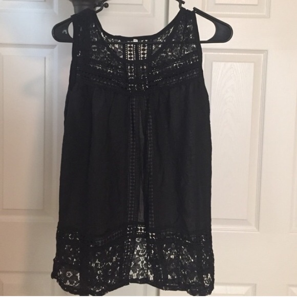 👗Black Semi Sheer Top With Sexy Back👗🌺 - Picture 2 of 3