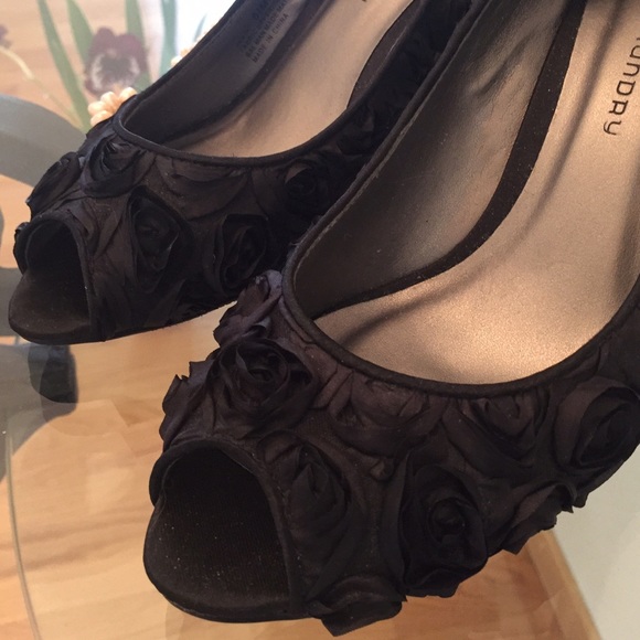 CHINESE LAUNDRY Stunning Black Open Toe Heels - Picture 3 of 4