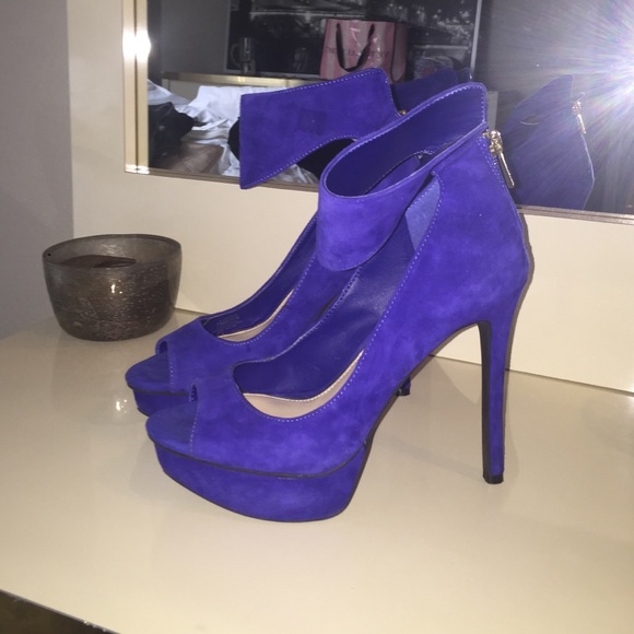 Royal Blue Jessica Simpson suede heels