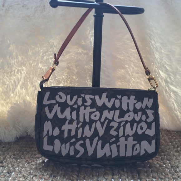 Louis Vuitton classic small bag