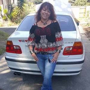 Meet your Posher, Christina