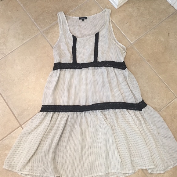 Monteau size M cream/black lace polkadot top.