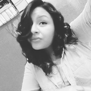 Meet your Posher, Carmela