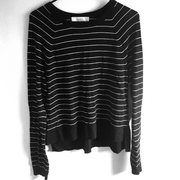 High low hem, striped shirt. Colors: navy/white