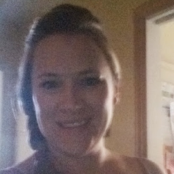 Meet your Posher, Shannon - Picture 2 of 2