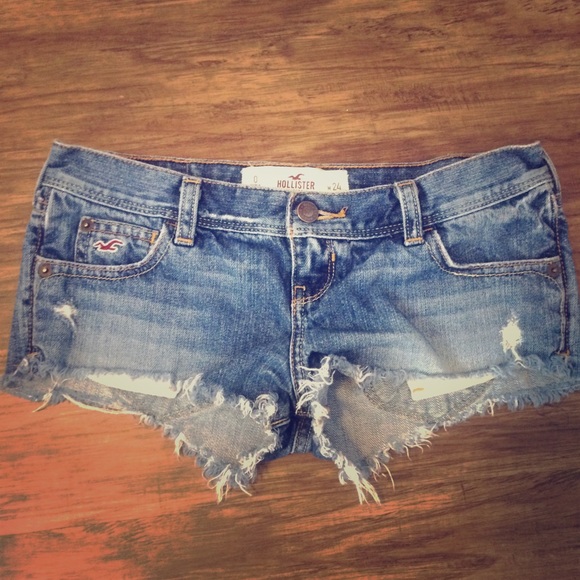!Final Markdown! Hollister Cutoff Shorts