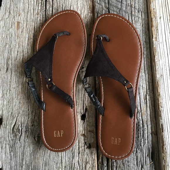 Gap sandals, size 9 (fit a size 8)