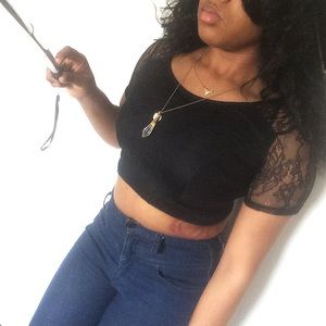 H&M Divided Lace Crop Top
