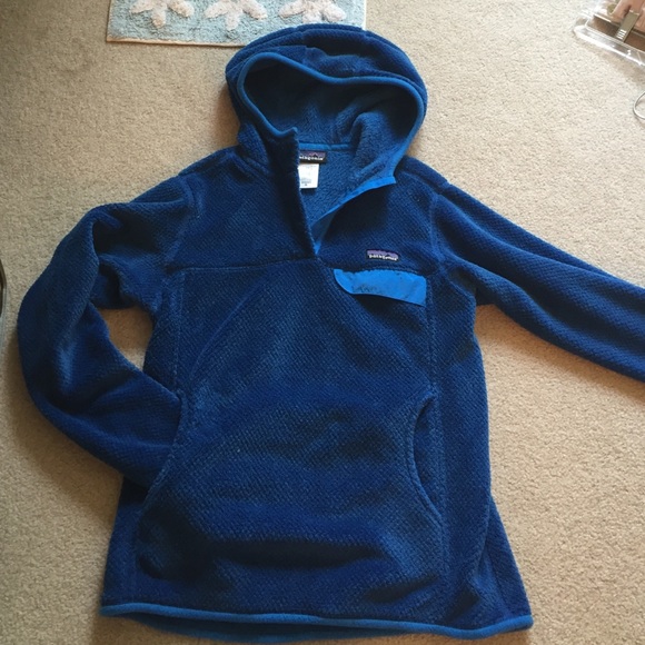 Patagonia pull over fleece with hood