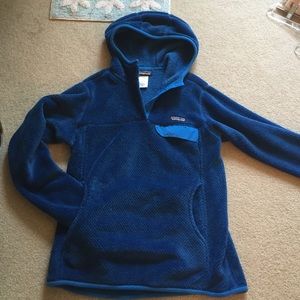 Patagonia pull over fleece with hood