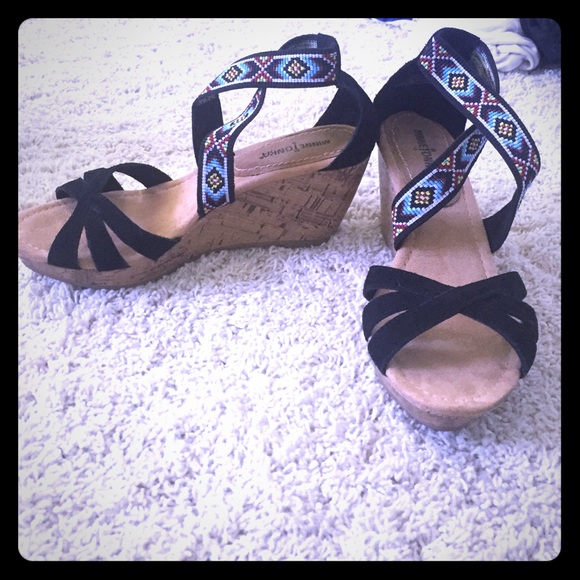 Minnetonka Elastic and Suede Wedges
