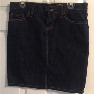 Gap dark denim straight skirt size 6