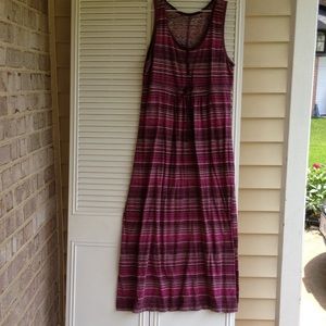 GUC Maroon/pink striped Henley Maxi Dress