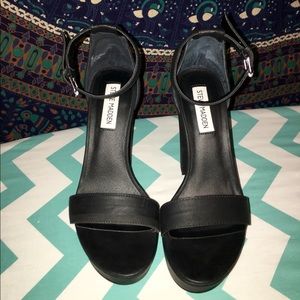 Black Steve Madden platforms