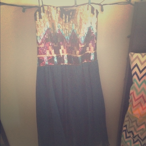 High low Aztec Sequin Dress - Picture 1 of 1