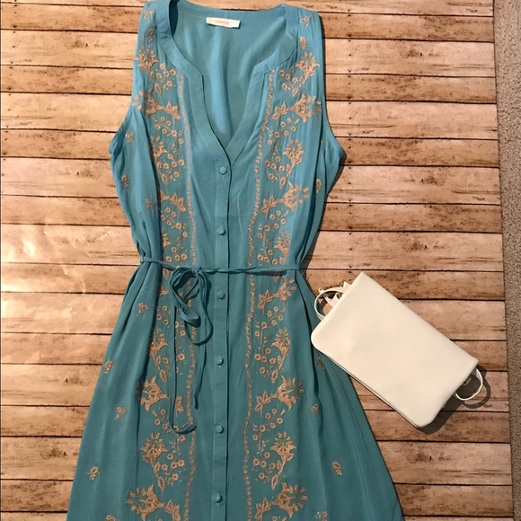 Boutique Dresses & Skirts - Boutique Blue and  Gold Button Up Dress