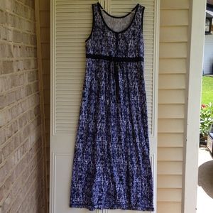VGUC/GUC Navy Tie-dyed look Henley Maxi Dress