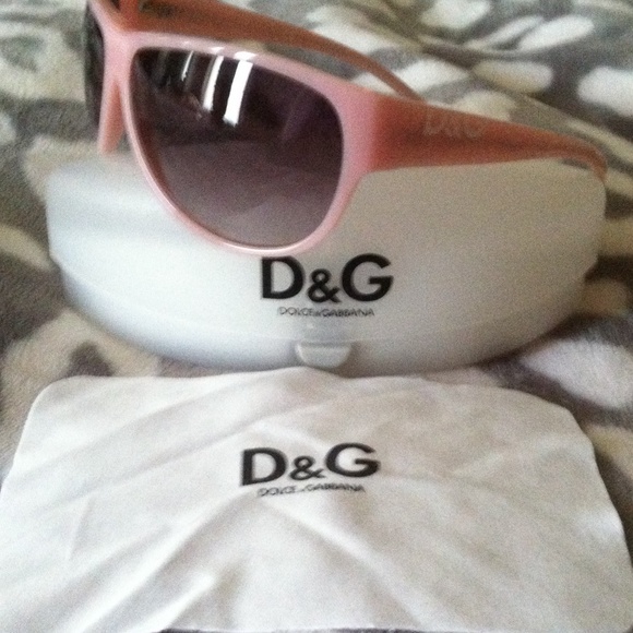 D&G pink sunglasses