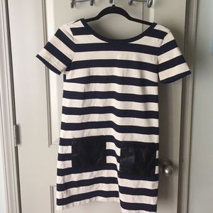 Navy&white tshirt dress w/ black leather pockets