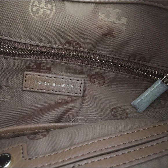 SOLD. Tory Burch brown leather Bag - Picture 3 of 4