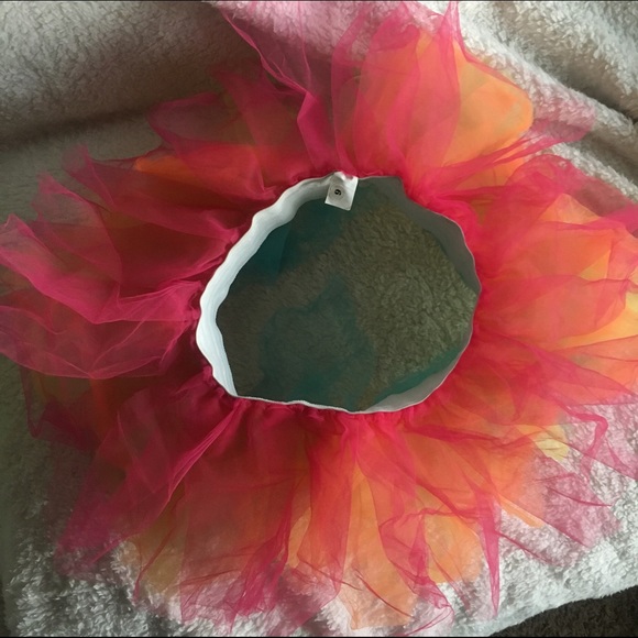 ๐ RaInBoW TuTu ๐ - Picture 2 of 4