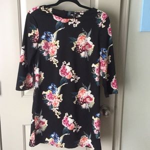 Floral shift dress
