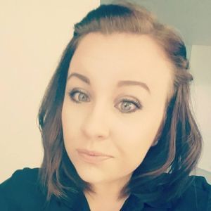Meet your Posher, Mona