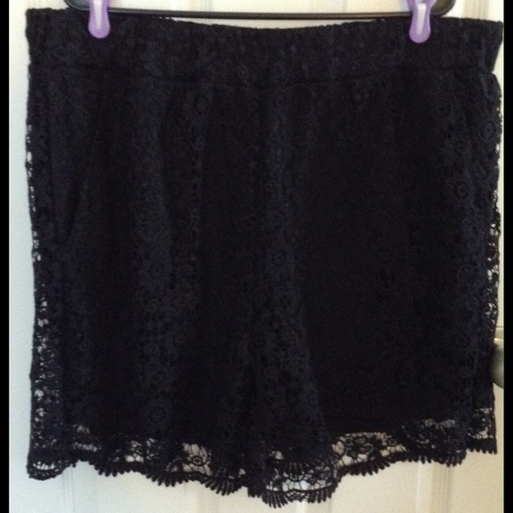 Ellos Pants - Ellos-Plus Size Black Lace Short sz24W