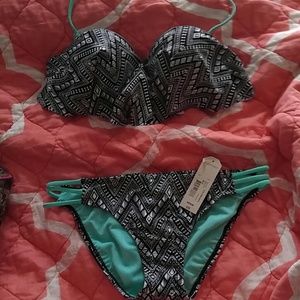 Bikini!