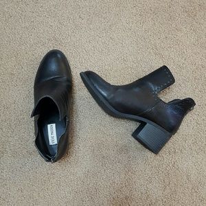 Steve Madden Cut Out Boots