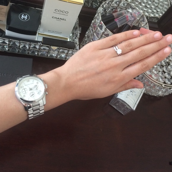 Michael Kors watch - Picture 3 of 4