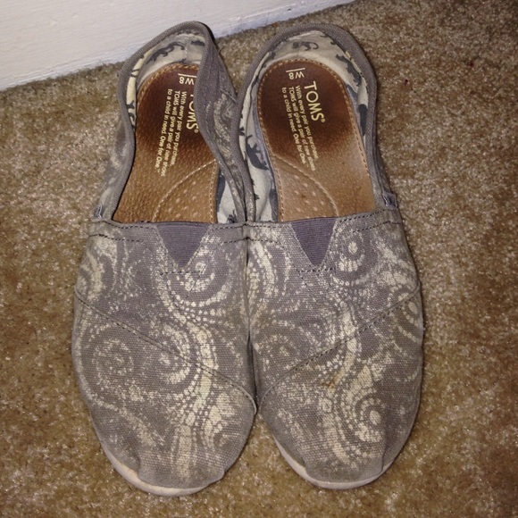Grey and Cream Toms