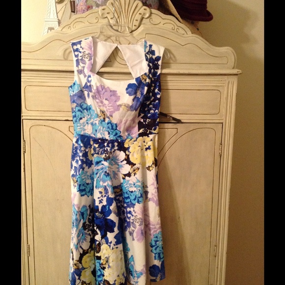 New York & Company Dresses & Skirts - Brand new sun dress. Adorable!!! Size 0 NWT