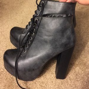 Platform boots