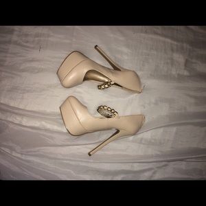 nude heels