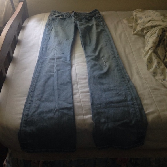 Sexy flare jeans. Make me an offer. Size 29x35 1/2