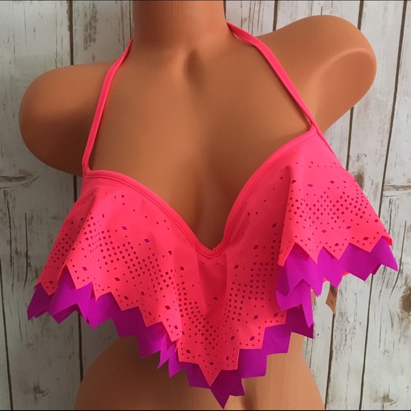 PINK Victoria's Secret Other - ⚡️FLASH SALE⚡️VS PINK Push Up Flounce Bikini Top