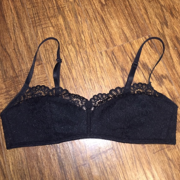 FOREVER 21 black lace bra