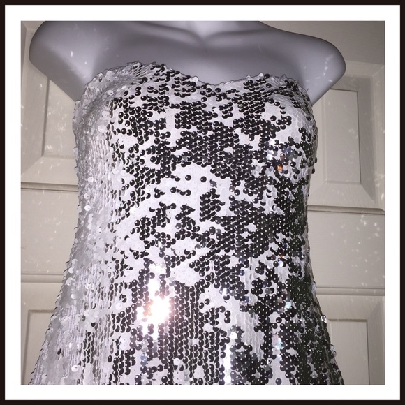 Lily Rose sequined strapless white/silver dress.