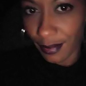 Meet your Posher, Jillian