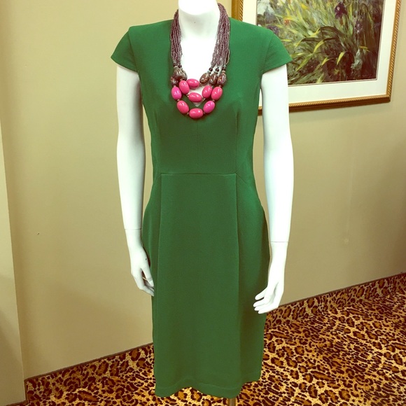 Simple but flattering crepe sheath
